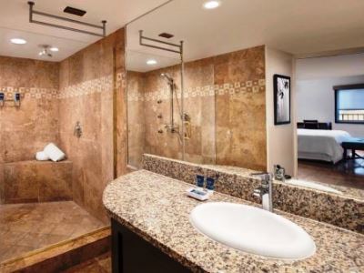 Four Points By Sheraton Hotel